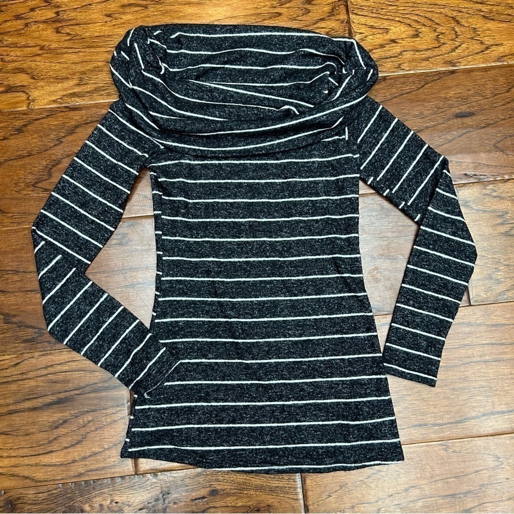 Vici striped cowl‎ neck top
